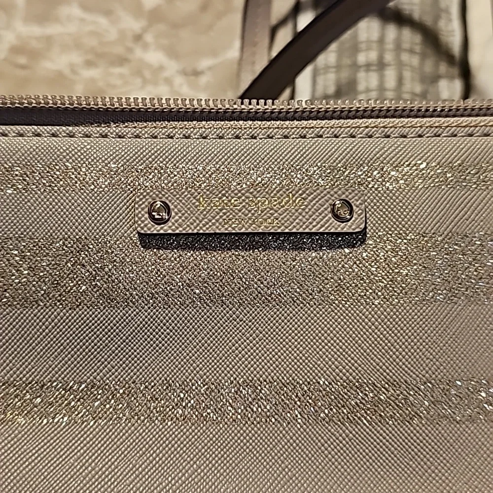Kate Spade purse - Picture 3 of 6